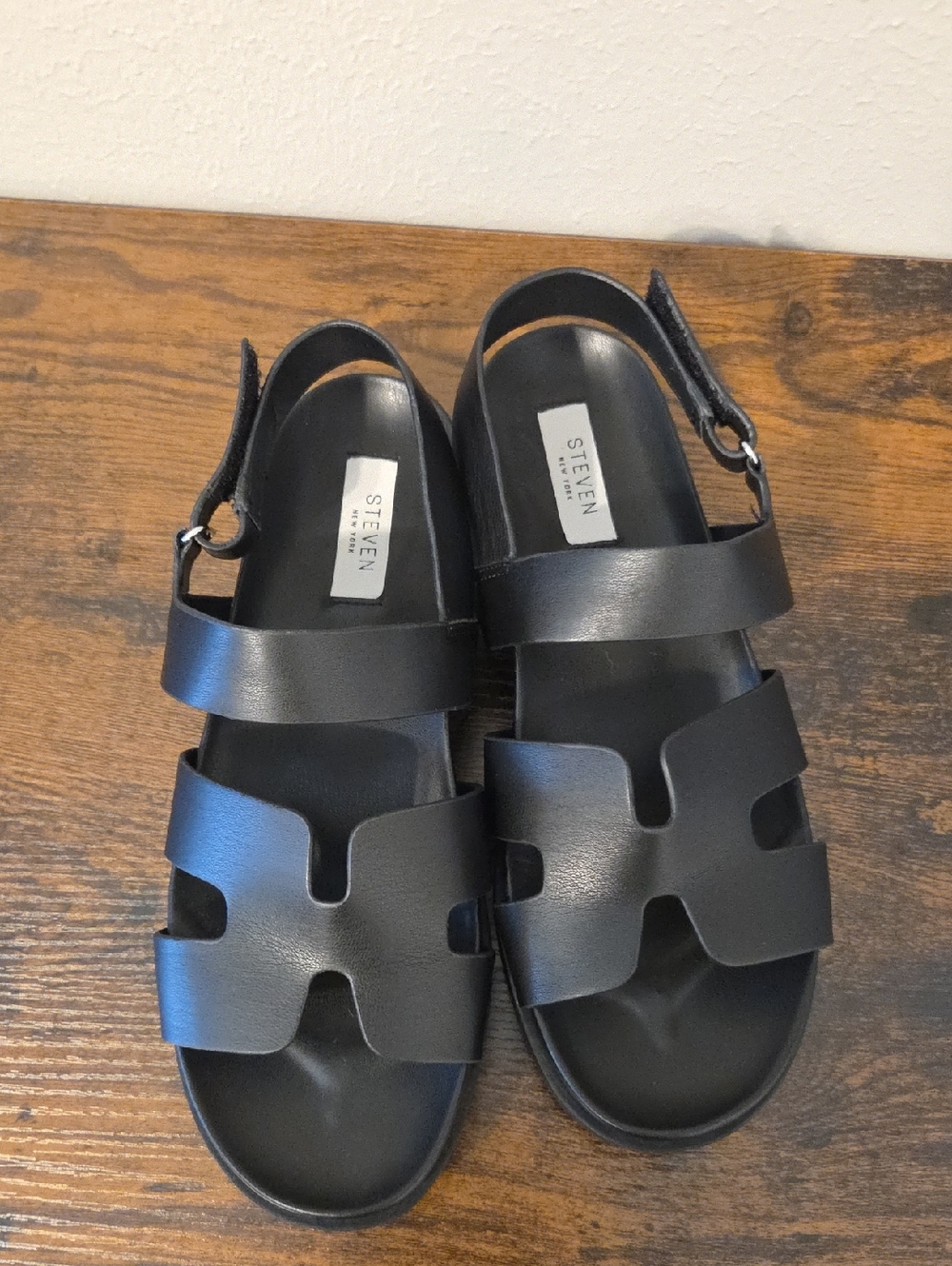 STEVE MADDEN Black Leather Slingback Sandals